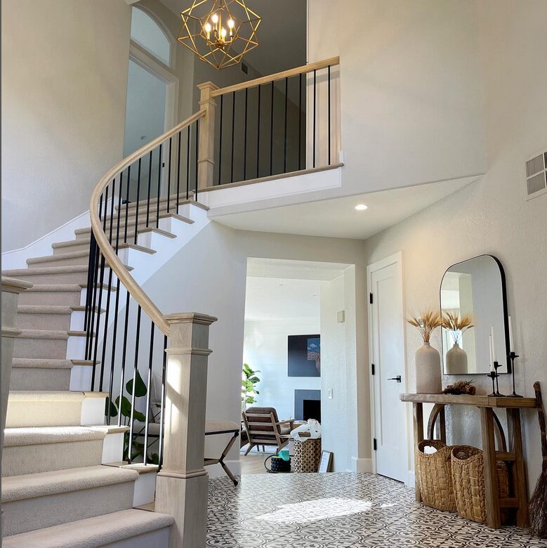 home entry way with staircase